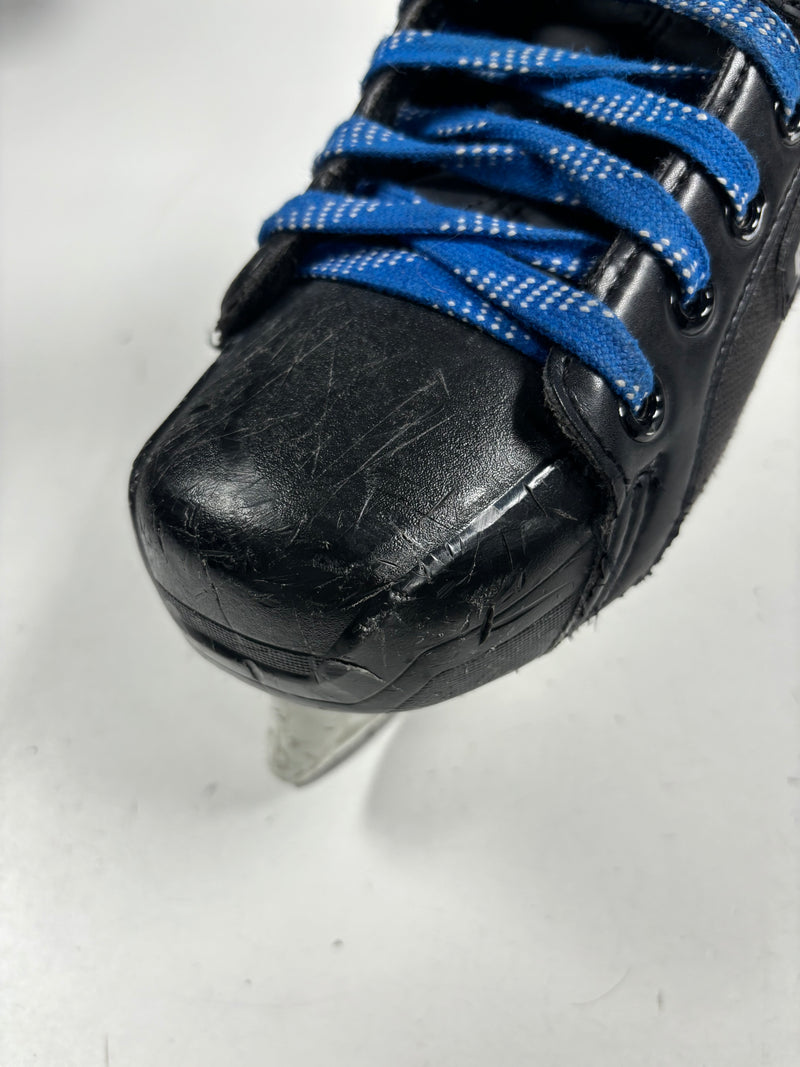 Load image into Gallery viewer, Used Bauer Supreme 140 Size 3 Hockey Skates
