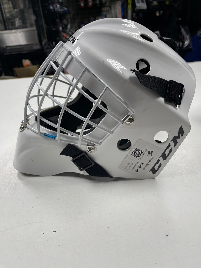 Load image into Gallery viewer, Used CCM 7000 Jr. Goalie Helmet
