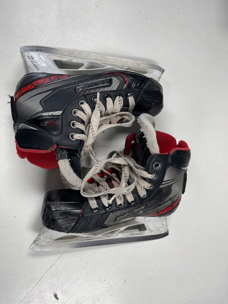 Load image into Gallery viewer, Used Bauer Vapor X2.7 Size 3.5 D Ice Hockey Goalie Skates
