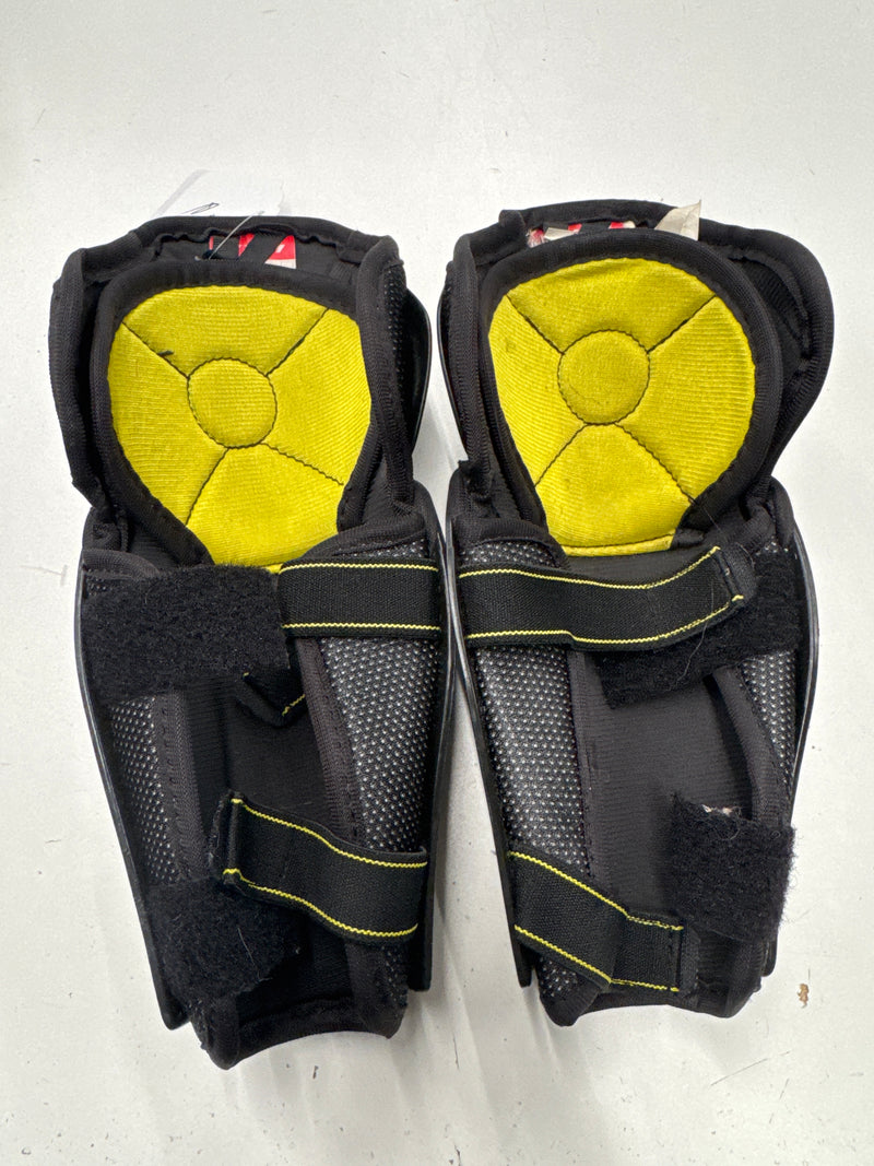 Load image into Gallery viewer, Used CCM Tacks Vector Shin Pads
