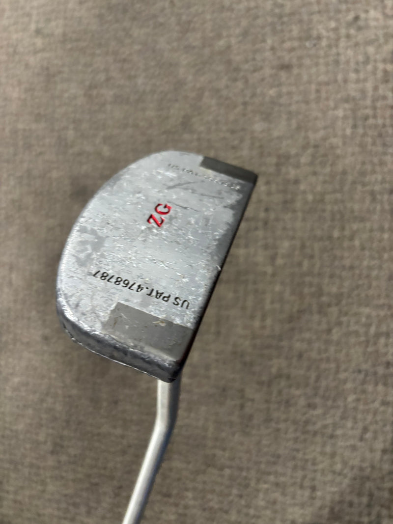 Load image into Gallery viewer, Used Carbite ZG RH Golf Putter
