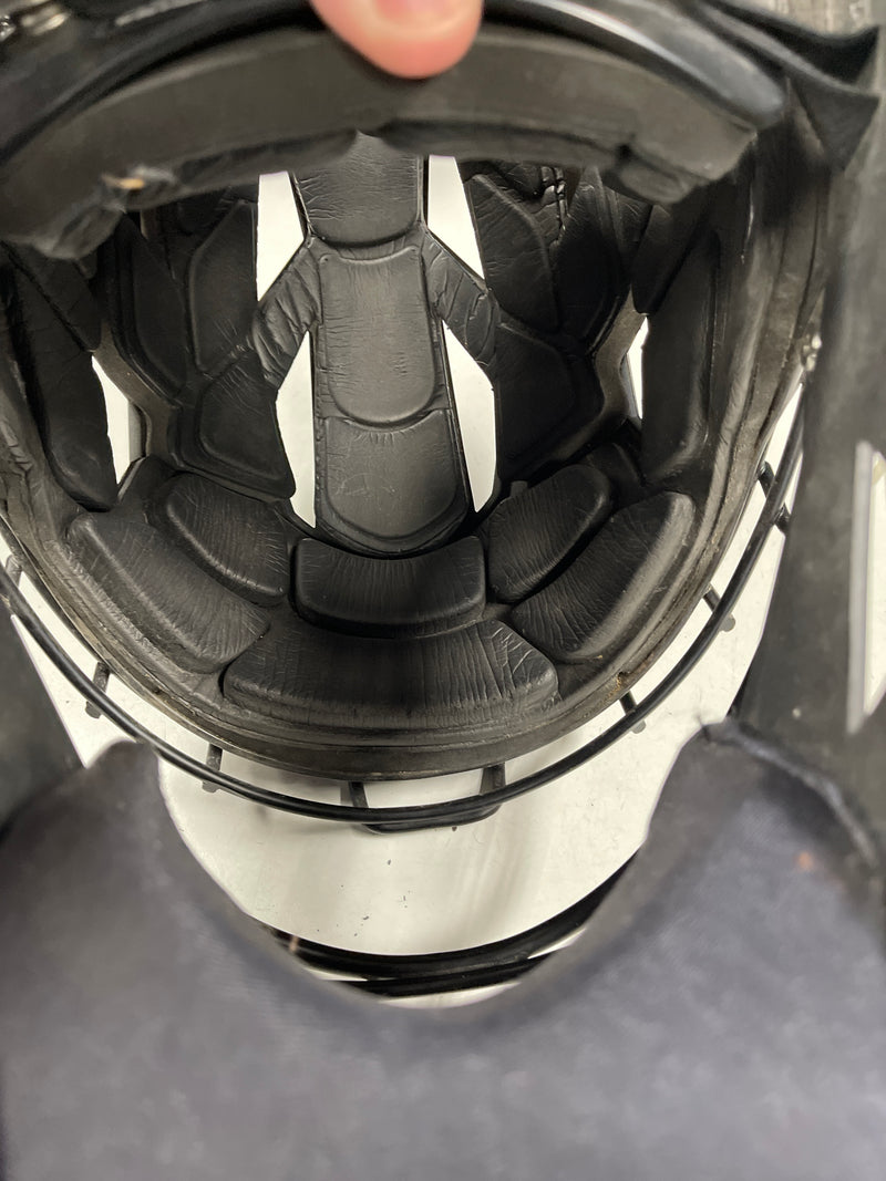 Load image into Gallery viewer, Used Easton Elite Baseball Catchers Mask / Helmet

