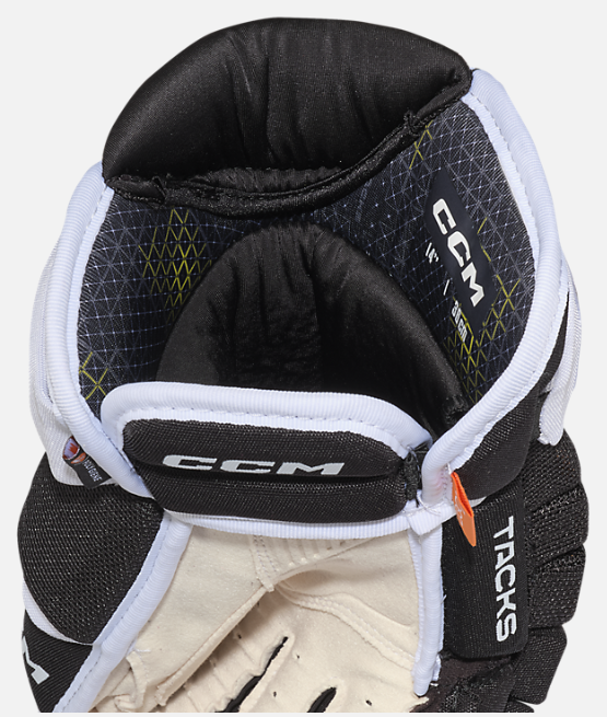 Load image into Gallery viewer, CCM Tacks 4R Pro 3 SR. Hockey Gloves
