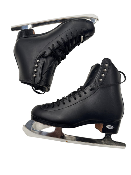 New mens Riedell 223 figure skates size 5