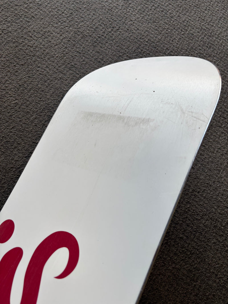 Load image into Gallery viewer, Used K2 Luna 150cm Snowboard w/ Bindings
