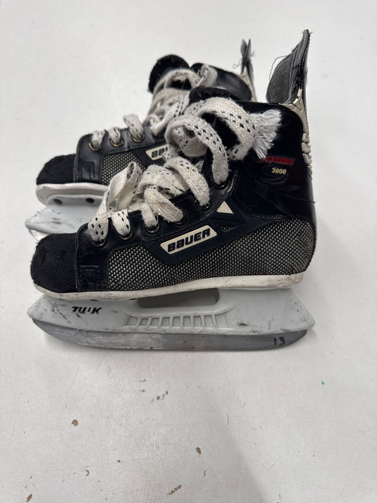 Used Bauer Supreme 3000 Youth Size 13 Hockey Skates