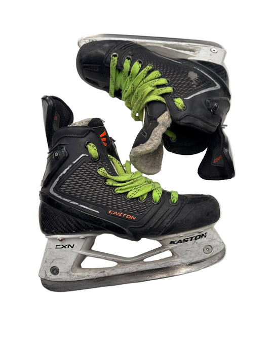 Used Easton Mako II Hockey Skates, INT 4