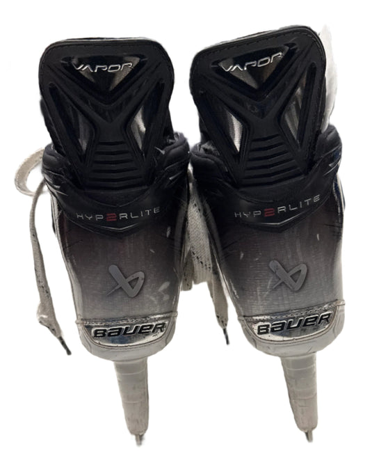 Used Bauer Vapor Hyperlite 2 Hockey Skates, Size 4.5