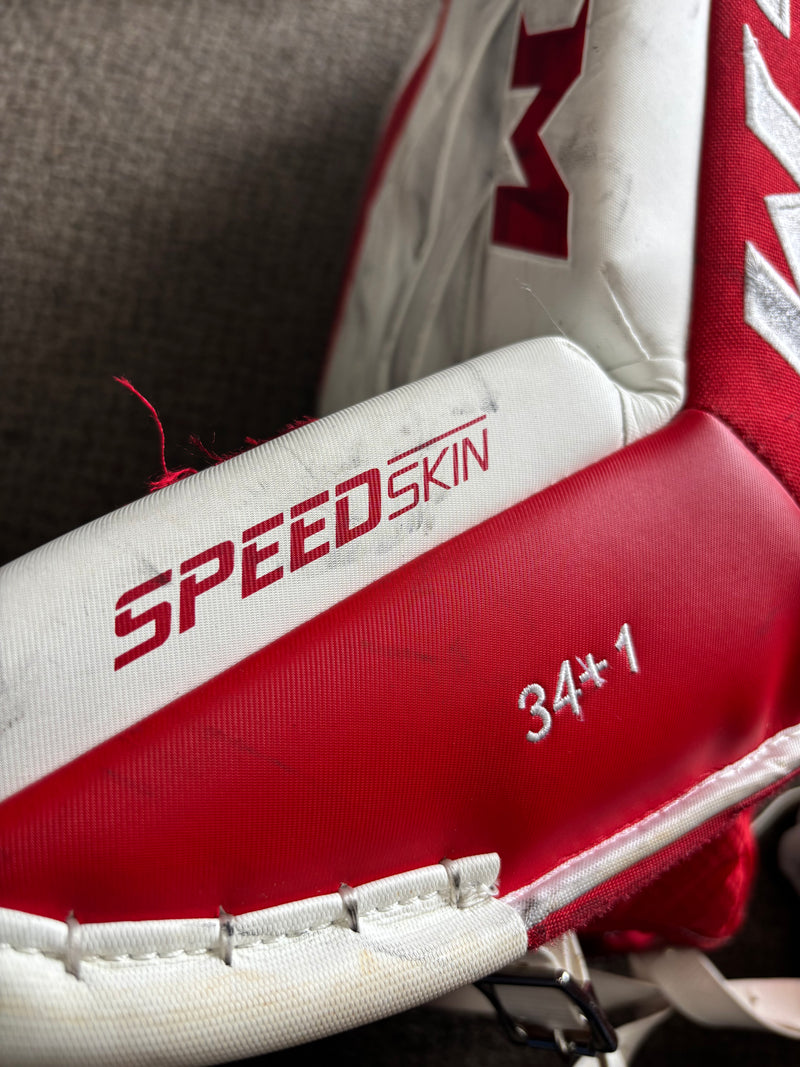 Load image into Gallery viewer, Used CCM Eflex 3.9 Sr. Goalie Leg Pads
