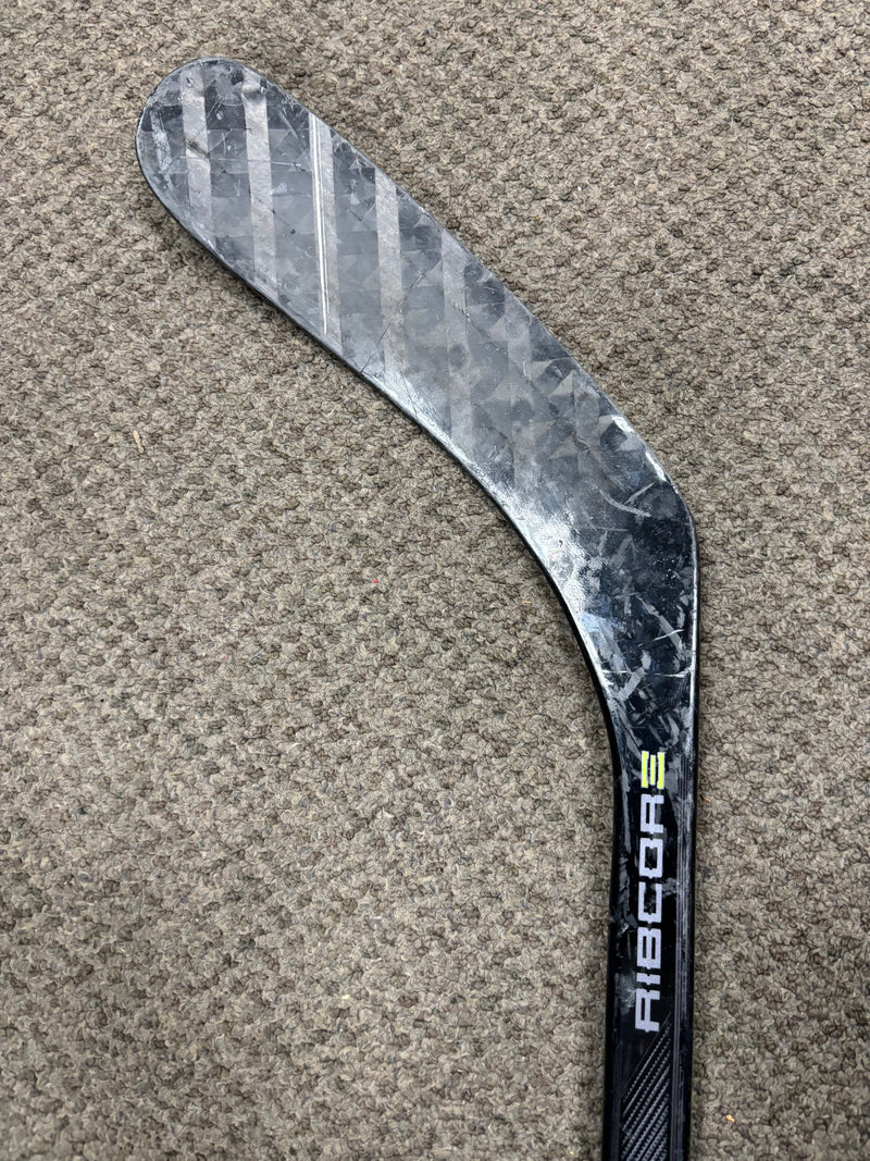 Load image into Gallery viewer, Used CCM RibcorE Reckoner LH Hockey Stick
