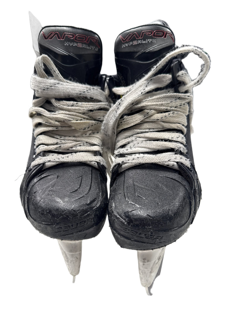 Load image into Gallery viewer, Used Bauer Vapor Hyperlite 2 Hockey Skates, Size 4.5
