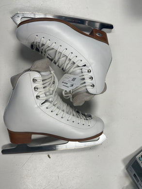 Slightly Used Riedell Flair 910 Women's Size 5 Wide Figure Skates w/Eclipse Astra Blades