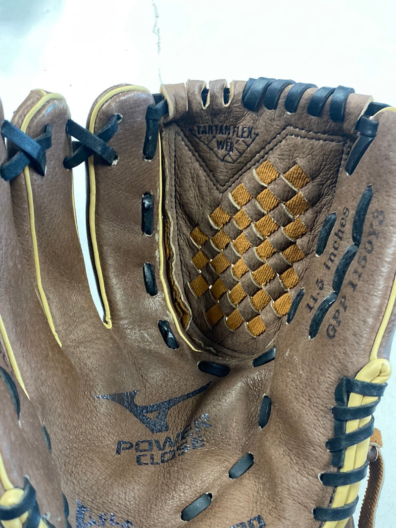 Load image into Gallery viewer, Used Mizuno Prospect 11.5 Yth Glove LH
