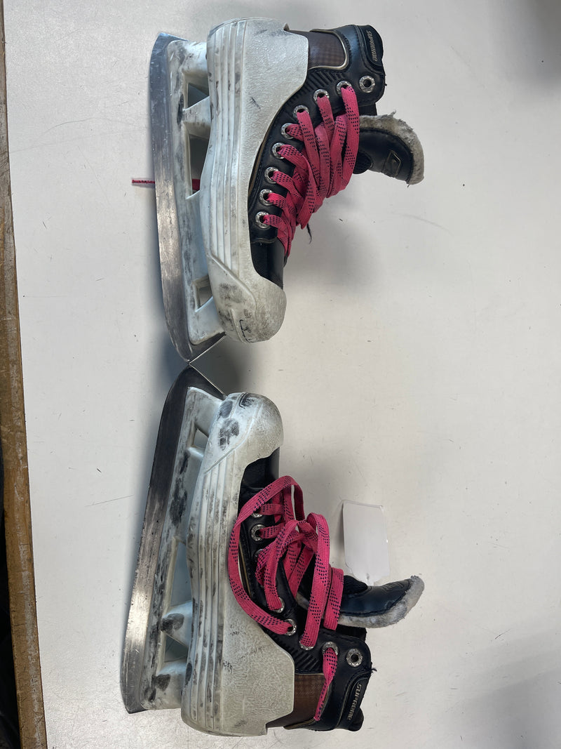 Load image into Gallery viewer, Used Bauer Supreme One95 Size 1.5EE Hockey Goalie Skates
