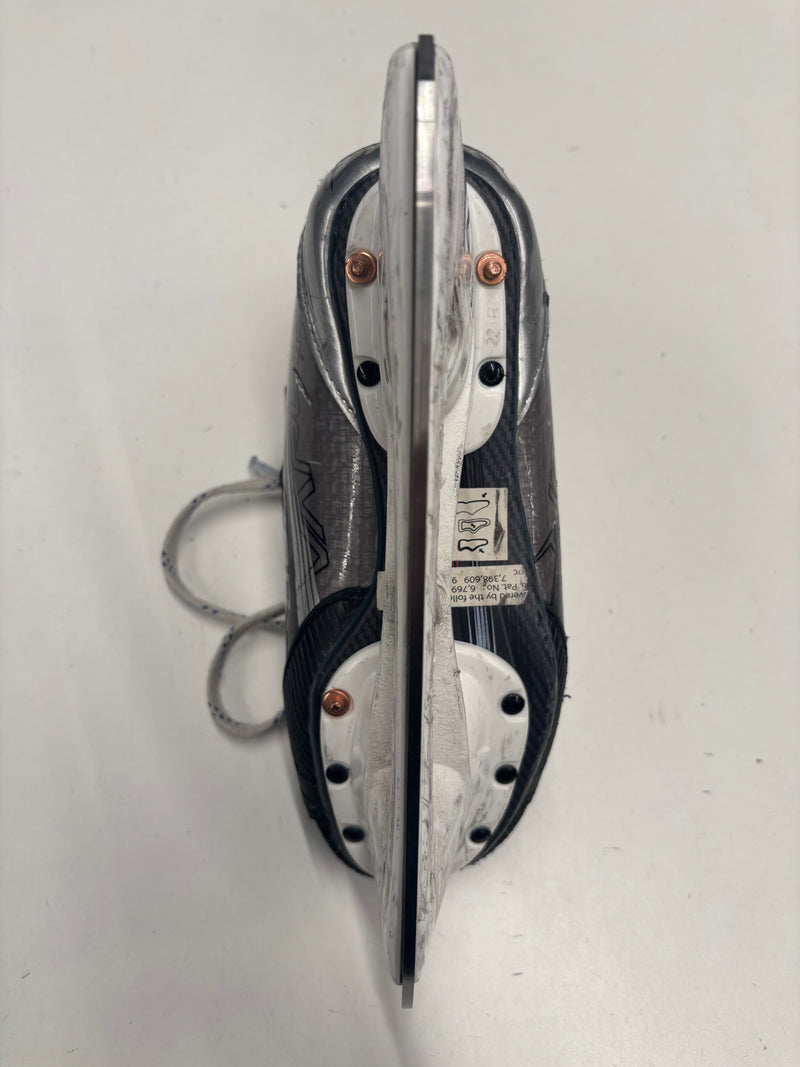 Load image into Gallery viewer, Used Bauer Vapor X5 Pro Hockey Skates, Size 2
