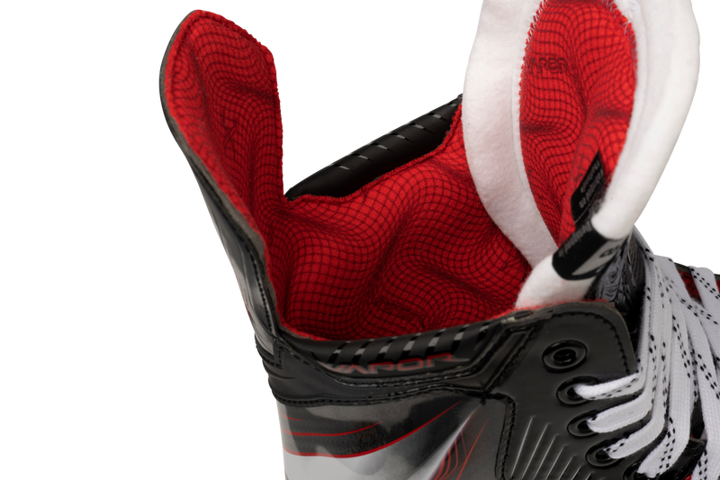 Load image into Gallery viewer, Bauer Fly30 Int. Hockey Skates
