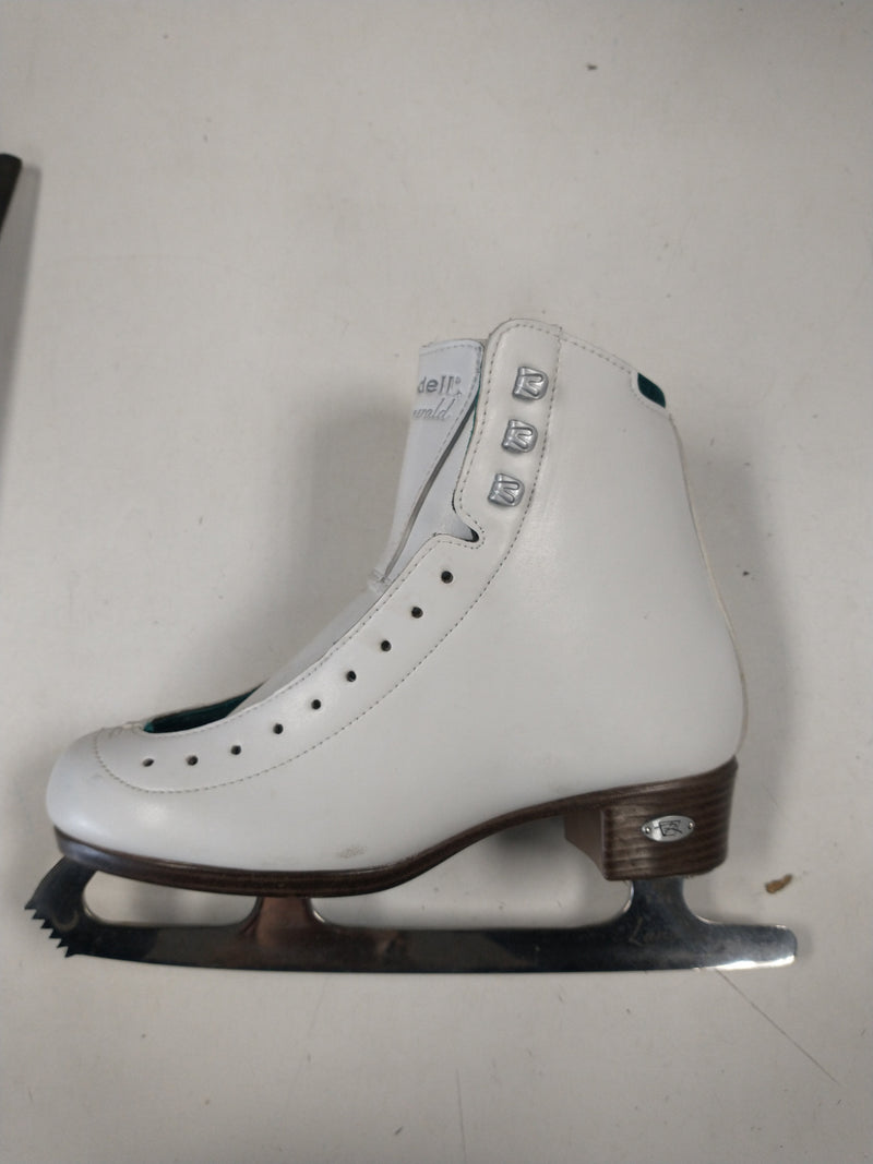 Load image into Gallery viewer, Used Riedell Emerald Size 6 Figure Skates
