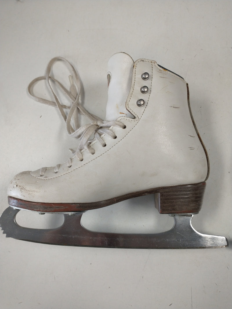 Load image into Gallery viewer, Used Riedell 33 Med Size 2.5 Figure Skates
