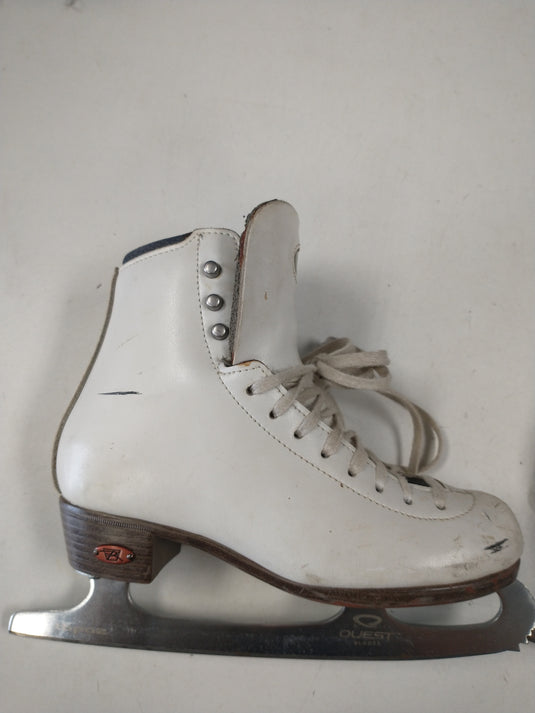 Used Riedell 33 Med Size 2.5 Figure Skates