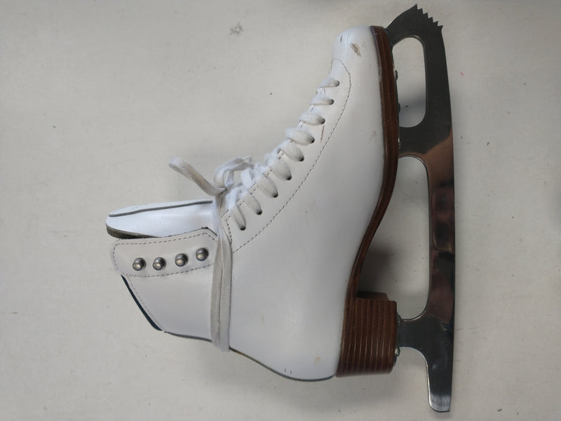 Load image into Gallery viewer, Barely Used Riedell Diamond Size 5 Figure Skates
