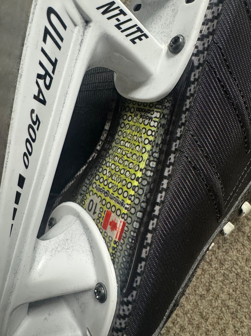 Load image into Gallery viewer, Lightly Used Graf 935s Ultra Hockey Skates
