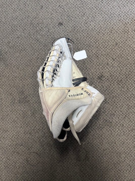 Used Vaughn Washington Huskies Sr. Goalie Glove