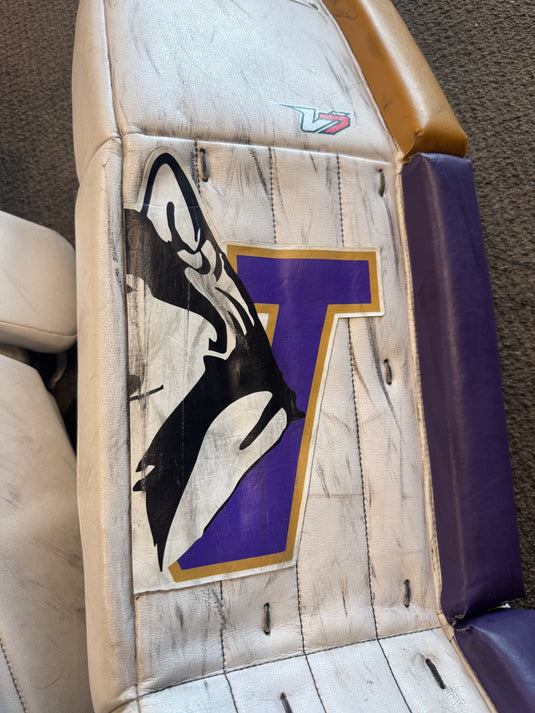 Used Vaughn Velocity V7 Washington Huskies 35 + 1.5" Goalie Leg Pads