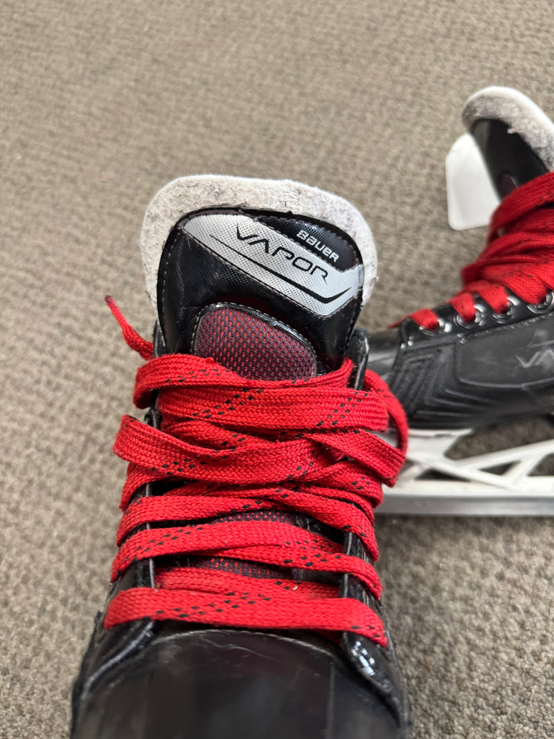 Load image into Gallery viewer, Lightly Used Bauer Vapor X700 Goalie Skates
