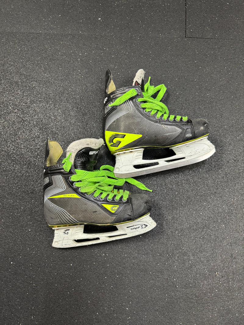 Load image into Gallery viewer, Used GRAF Supra G5035 6.5R Hockey Skates
