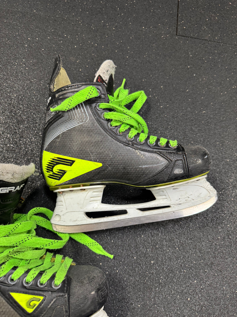 Load image into Gallery viewer, Used GRAF Supra G5035 6.5R Hockey Skates

