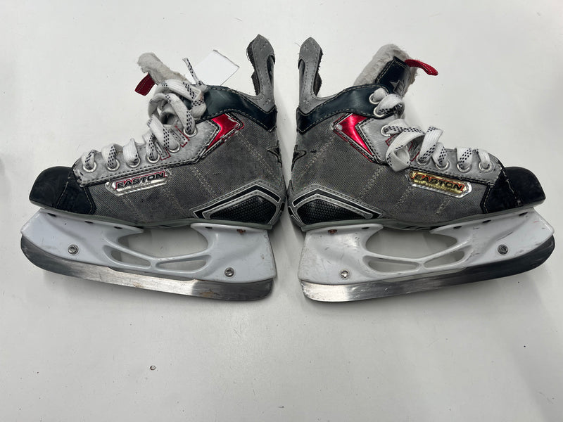 Load image into Gallery viewer, Used Easton Stealth S9 Hyperlight Hockey Skates Size 2.0 D
