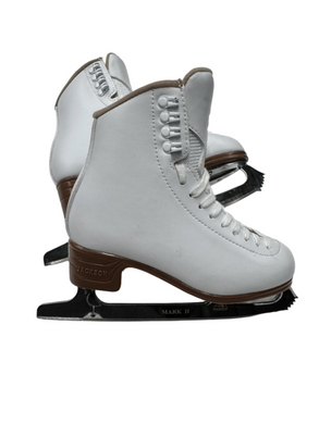 Used Jackson Mystique Size 4 Figure Skates
