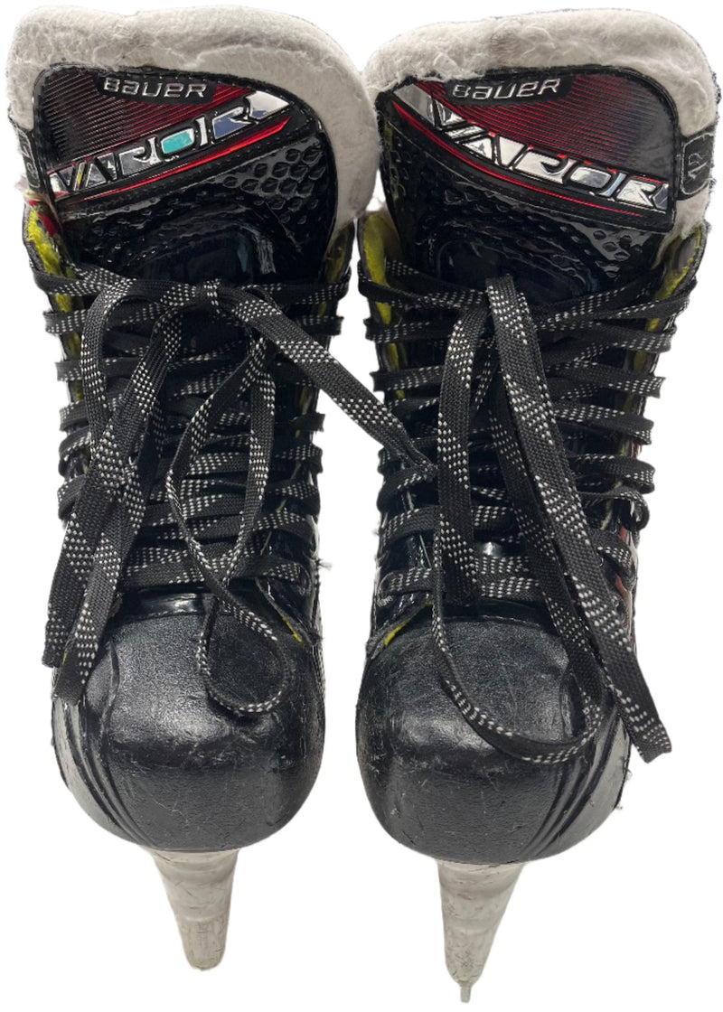 Load image into Gallery viewer, Used Bauer Vapor X2.9 Size 1 D Hockey Skates
