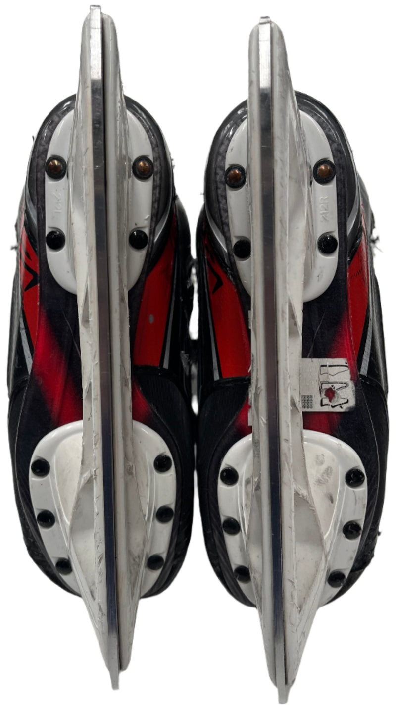 Load image into Gallery viewer, Used Bauer Vapor X2.9 Size 1 D Hockey Skates
