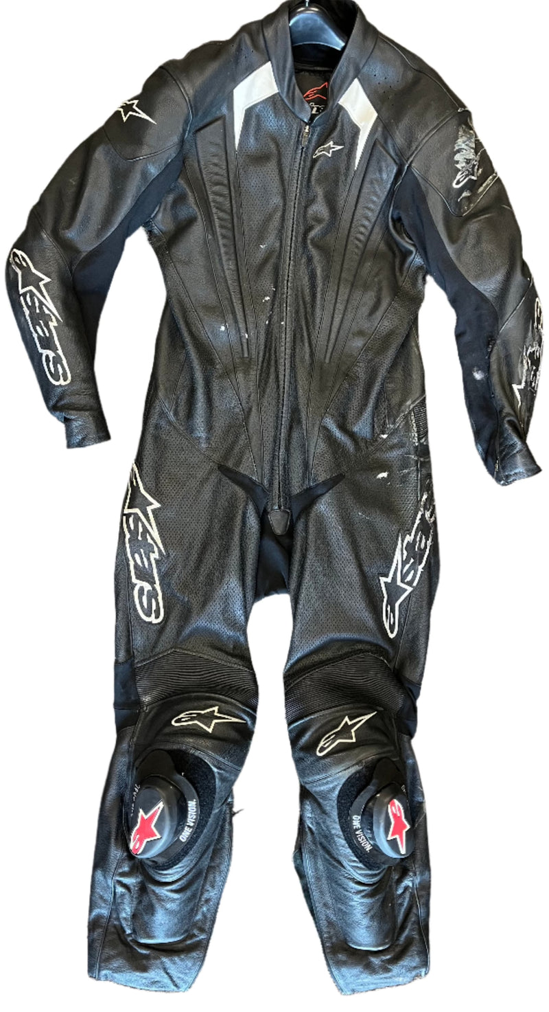 Load image into Gallery viewer, Used Alpinestars Trigger Full Body Leather Suit US 46/EUR 56
