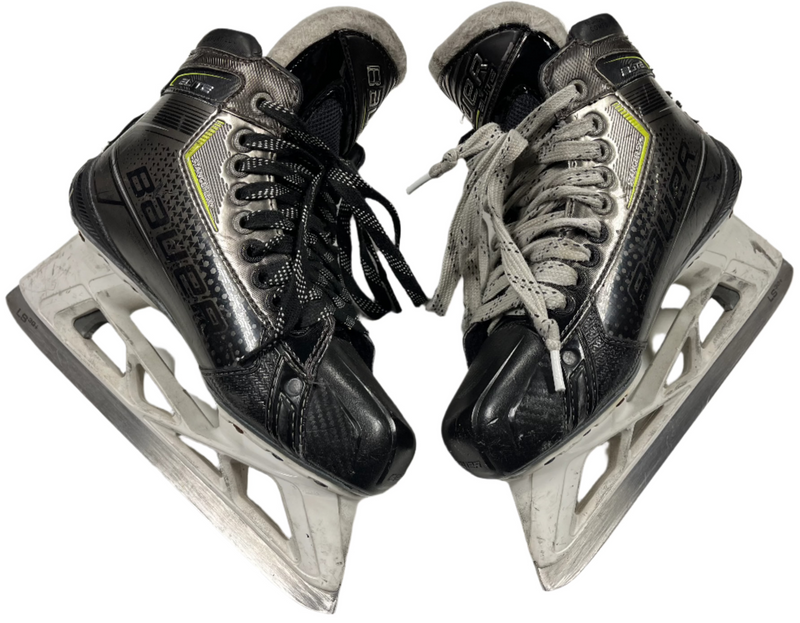 Load image into Gallery viewer, Used Bauer Elite Size 6 Fit 2 Ice Hockey Goalie Skates
