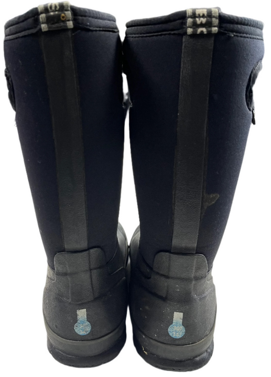 Used Bogs Classic High Size 2 Boots