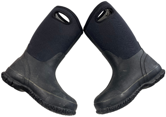 Used Bogs Classic High Size 2 Boots