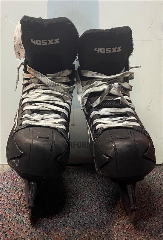 Load image into Gallery viewer, Used Tron 405XS Senior Size 8.5 Senior Hockey Skates
