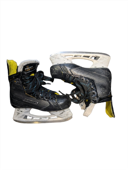 Used Bauer Supreme S27 Size 2.5D Junior Hockey Skates