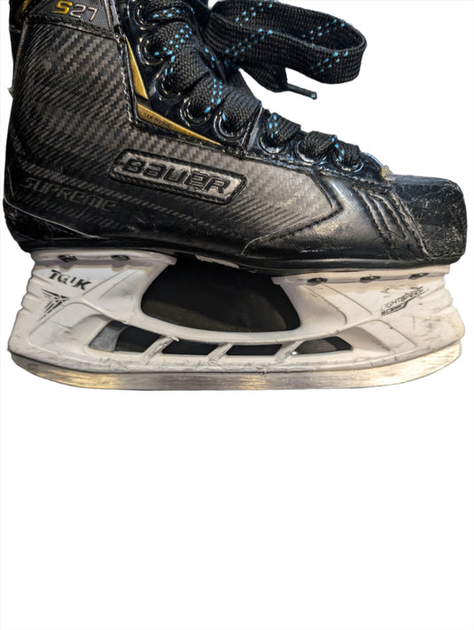 Used Bauer Supreme S27 Size 2.5D Junior Hockey Skates