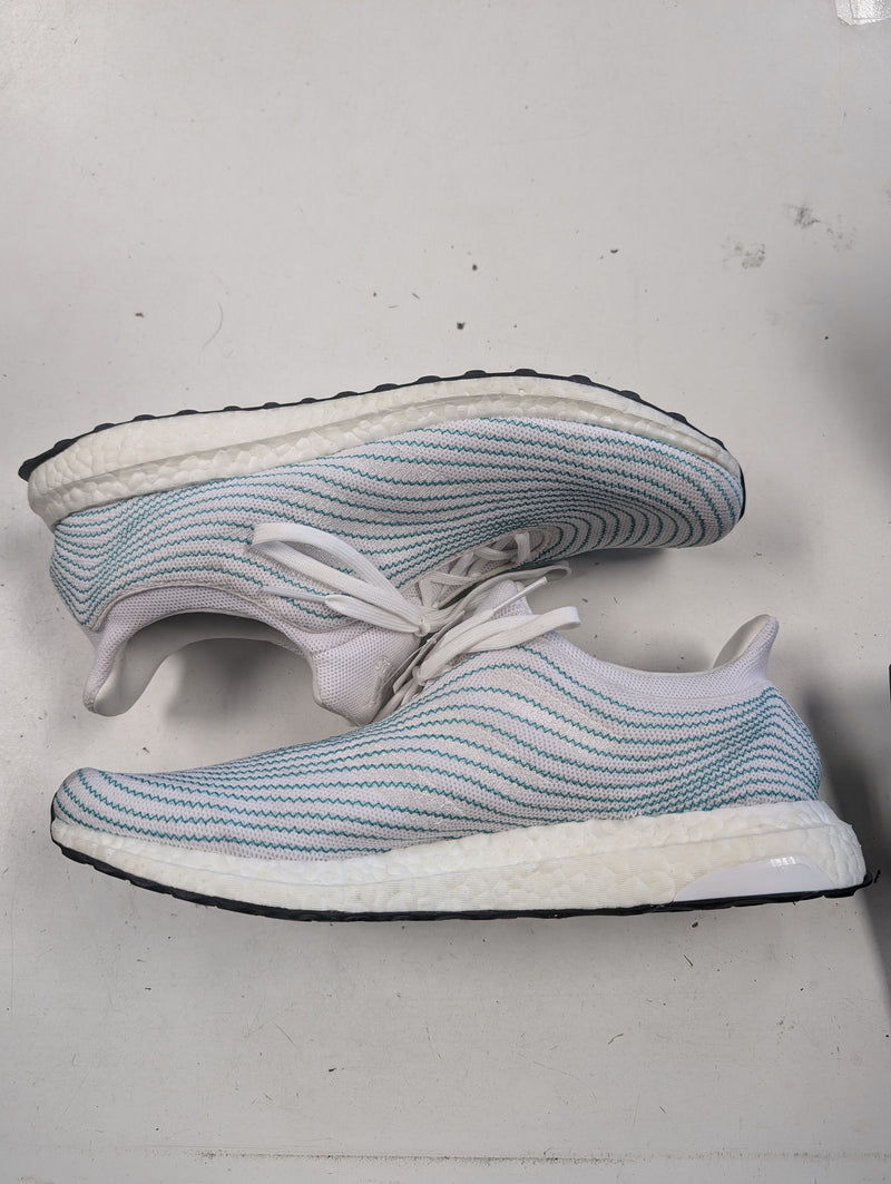 Load image into Gallery viewer, Used Adidas Ultra Boost Mens Size 11.5 Shoes
