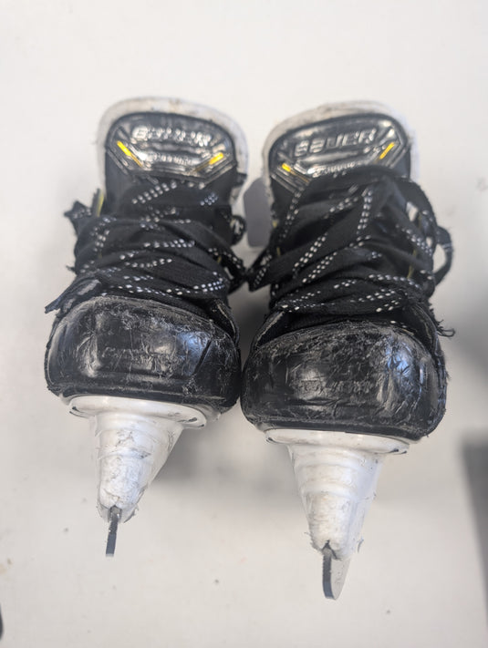 Used Bauer Supreme M5 Pro Size 4 Fit 1 Hockey Skates