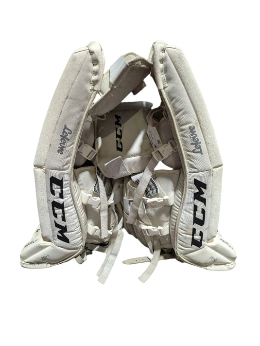 Used CCM E-Flex 760 Junior 26+1" Hockey Goalie Leg Pads