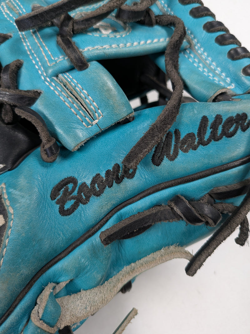 Load image into Gallery viewer, Used 44 Pro Signature Series 11.25&quot; Baseball Glove
