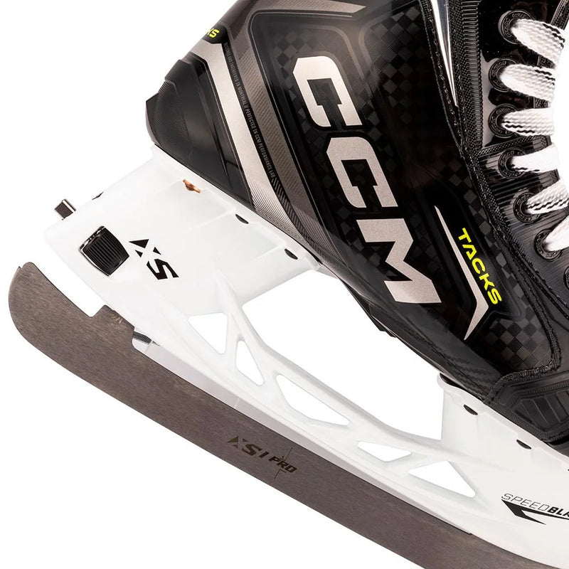 Load image into Gallery viewer, CCM Tacks XF 80 Senior Hockey Skates
