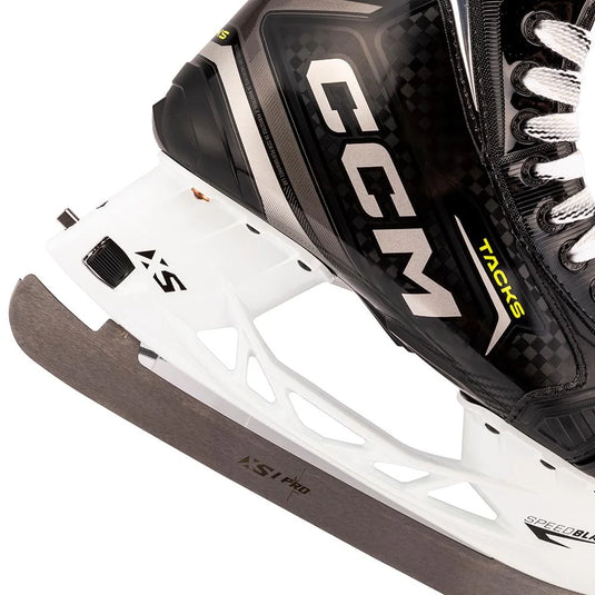 CCM Tacks XF 80 Senior Hockey Skates