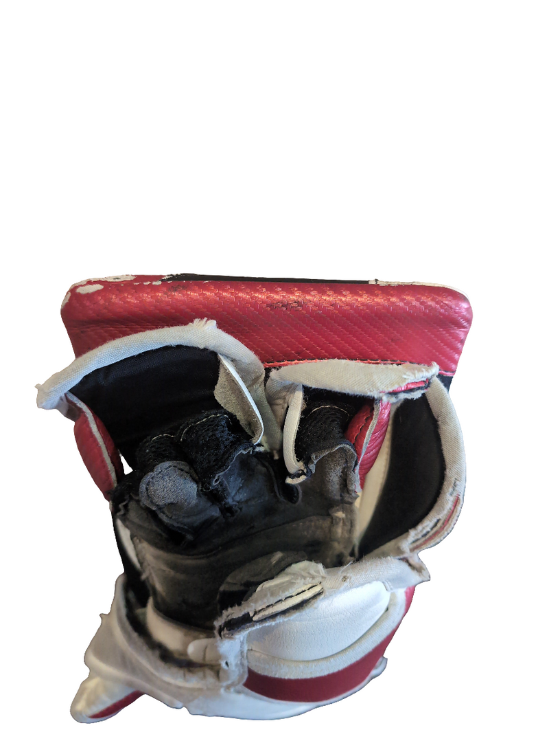 Load image into Gallery viewer, Used Simmons Ultra Light 2 Hockey Goalie Blocker
