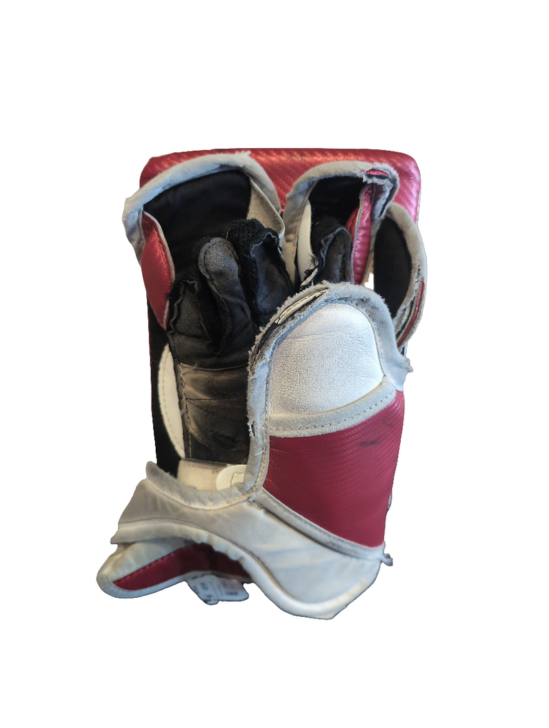 Load image into Gallery viewer, Used Simmons Ultra Light 2 Hockey Goalie Blocker
