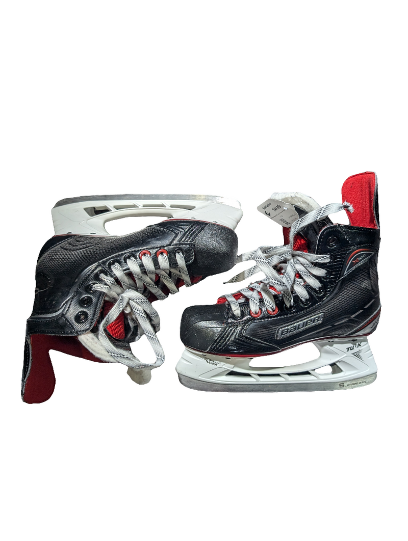 Load image into Gallery viewer, Used Bauer Vapor X500 Size 4D Junior Hockey Skates
